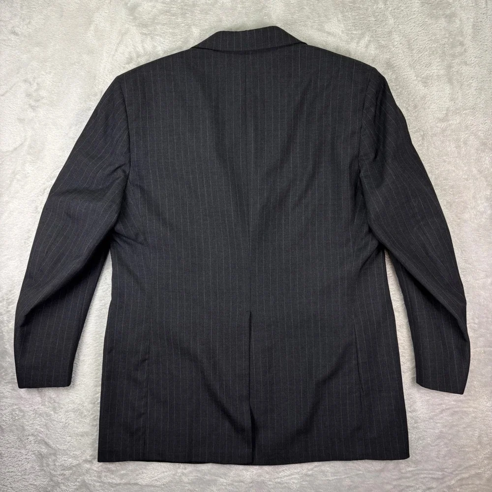 Saks Fifth Avenue Men's Pinstripe Blazer Size 41R Gray 2-Button Classic Fit